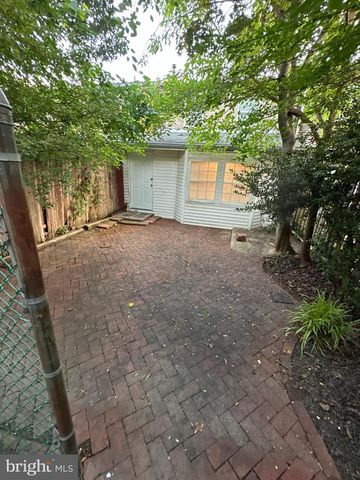 6521 GILDAR ST, Alexandria, VA 22310