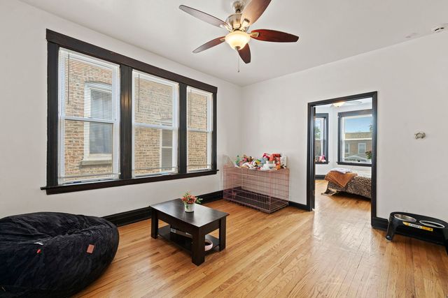 4038 W Potomac Avenue, Chicago, IL 60651