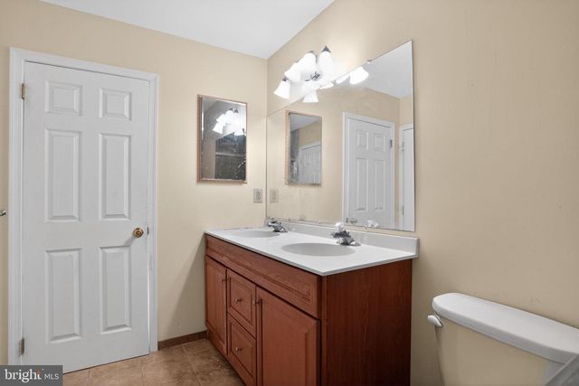 547 CANTERBURY RD, West Norriton, PA 19403