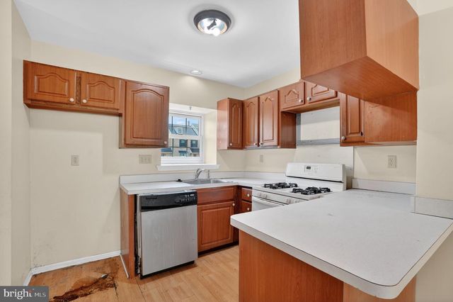 547 CANTERBURY RD, West Norriton, PA 19403