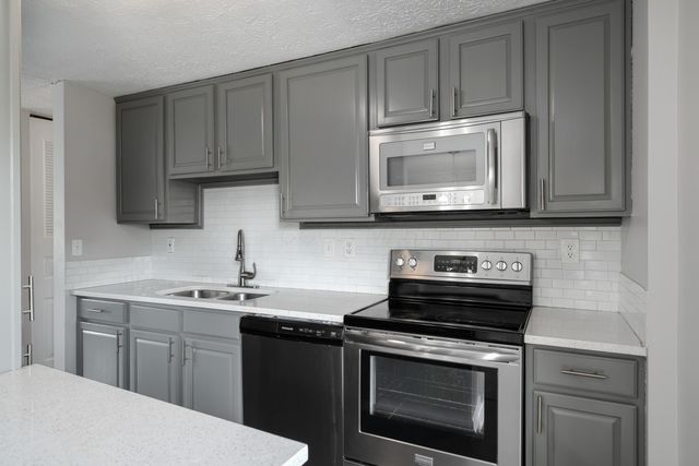 7370 Coldstream Drive, Columbus, OH 43235