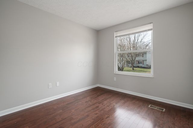 7370 Coldstream Drive, Columbus, OH 43235