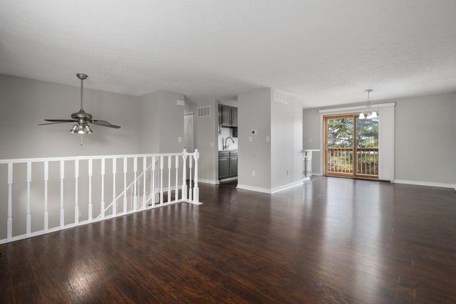 7370 Coldstream Drive, Columbus, OH 43235