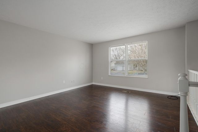 7370 Coldstream Drive, Columbus, OH 43235