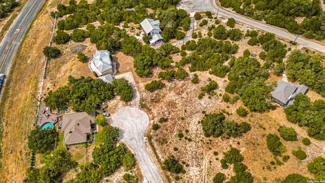 334 BOBBY CLARK DR, Canyon Lake, TX 78133