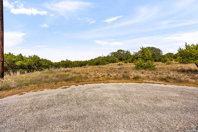 334 BOBBY CLARK DR, Canyon Lake, TX 78133