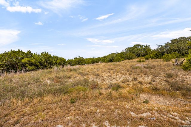 334 BOBBY CLARK DR, Canyon Lake, TX 78133