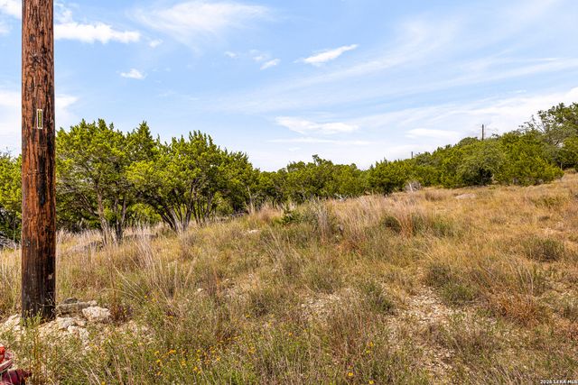 334 BOBBY CLARK DR, Canyon Lake, TX 78133
