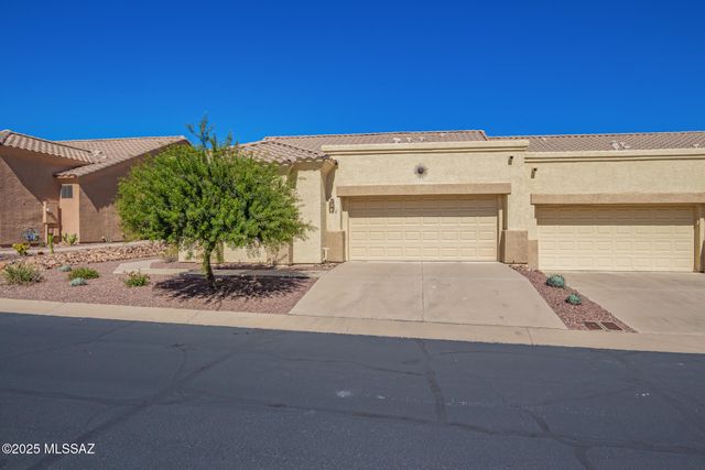 496 W Knotwood Street, Green Valley, AZ 85614