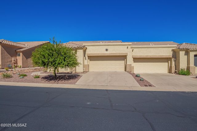 496 W Knotwood Street, Green Valley, AZ 85614