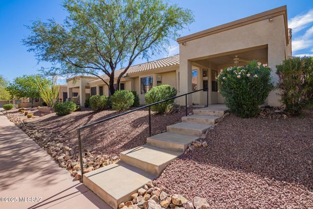 496 W Knotwood Street, Green Valley, AZ 85614