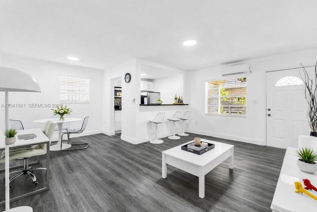 734 Meridian Avenue 3, Miami Beach, FL 33139
