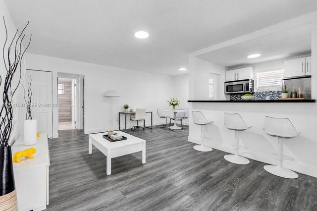 734 Meridian Avenue 3, Miami Beach, FL 33139