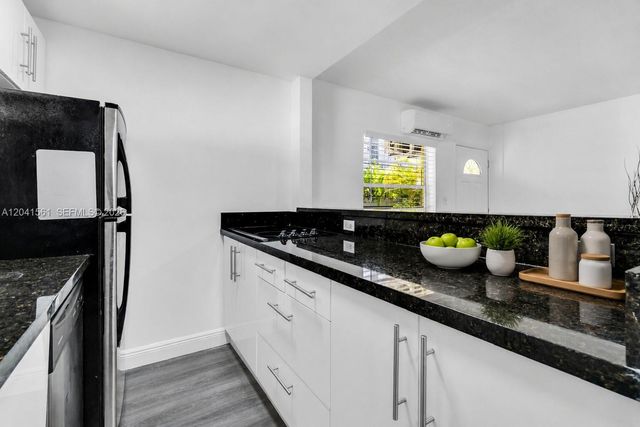 734 Meridian Avenue 3, Miami Beach, FL 33139