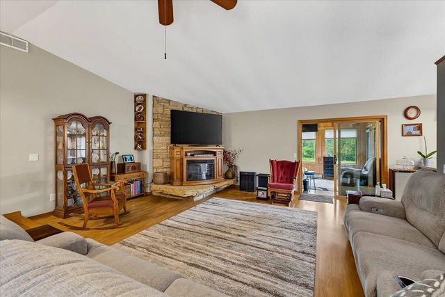 2670 N Britt Road, Janesville, WI 53548