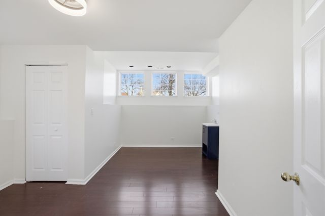 6349 Braxton Court, Gurnee, IL 60031