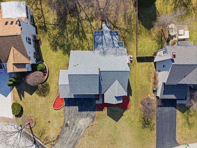 6349 Braxton Court, Gurnee, IL 60031