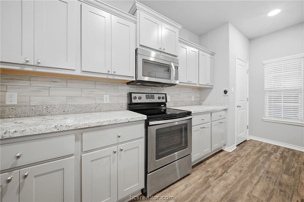 407 Kate Lane, College Station, TX 77845 — photo 3