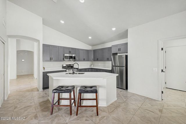 37654 S Skyline Drive, Tucson, AZ 85739