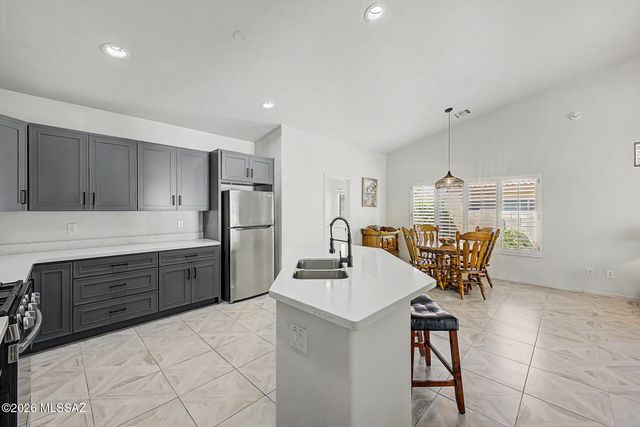 37654 S Skyline Drive, Tucson, AZ 85739