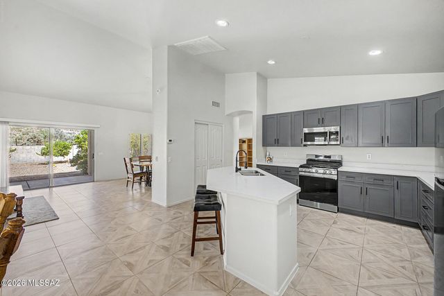 37654 S Skyline Drive, Tucson, AZ 85739