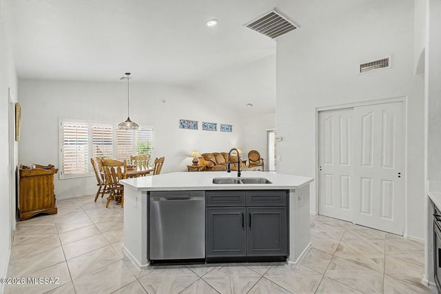 37654 S Skyline Drive, Tucson, AZ 85739