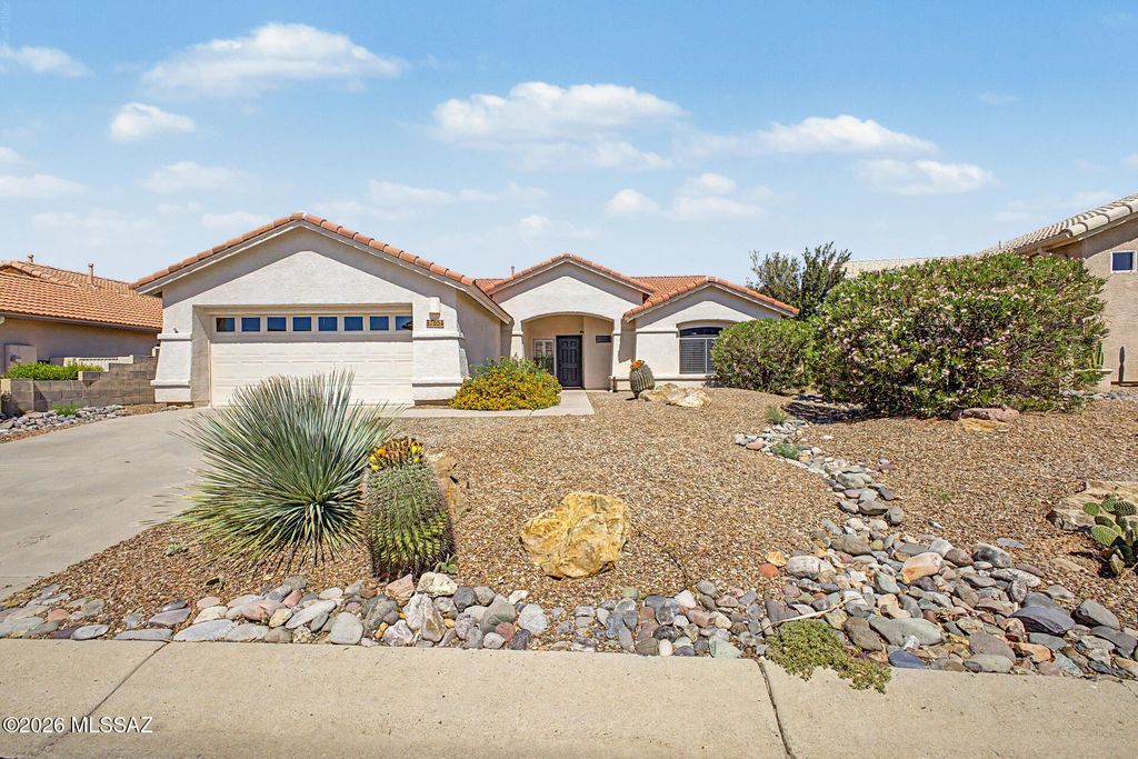37654 S Skyline Drive, Tucson, AZ 85739