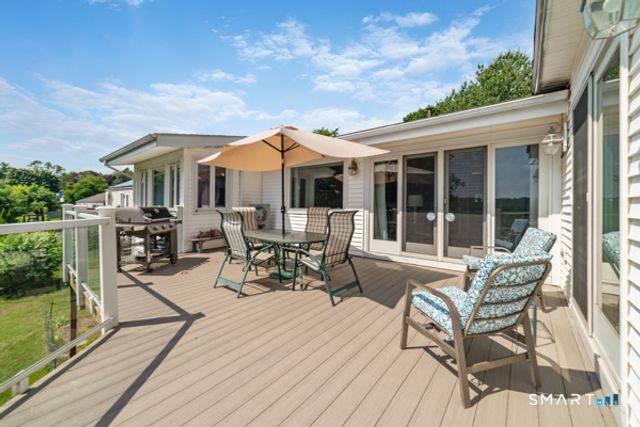 72 Calhoun Avenue, Trumbull, CT 06611