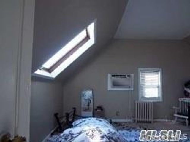 127 Gordon Road, Valley Stream, NY 11581