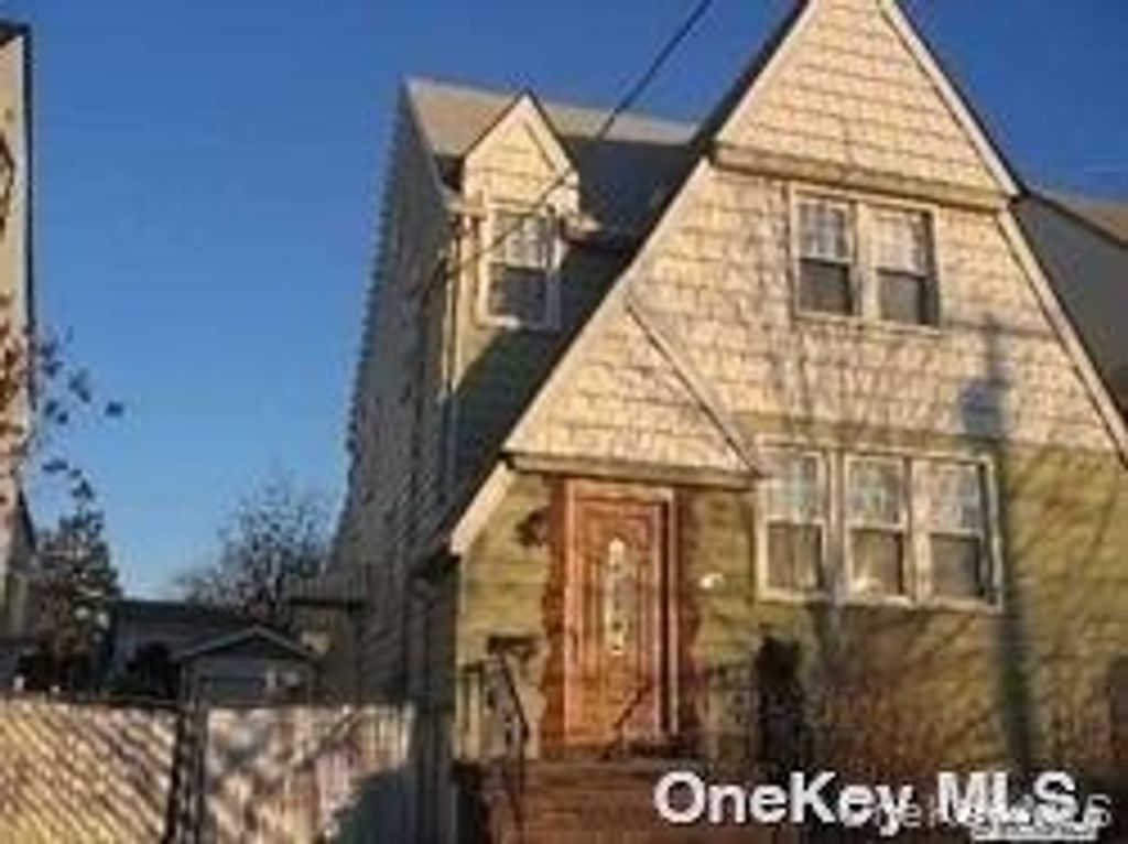 127 Gordon Road, Valley Stream, NY 11581