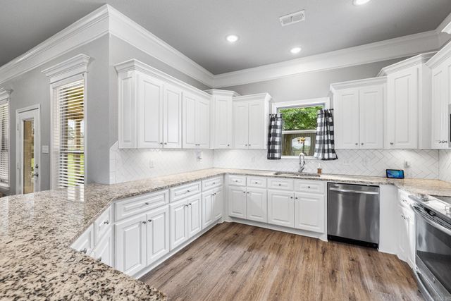 31 Andy Cove, Cabot, AR 72023