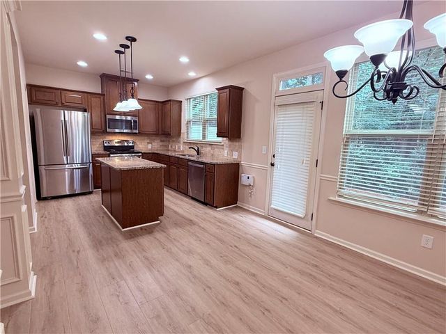 3282 Brockenhurst Drive, Buford, GA 30519