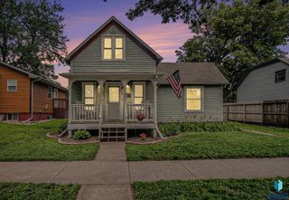 912 N Spring Ave Avenue, Sioux Falls, SD 57104