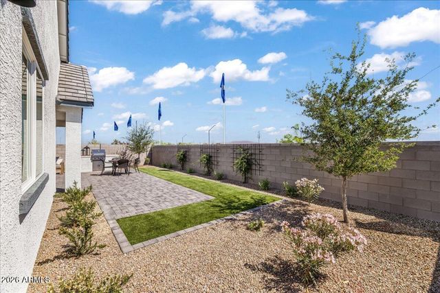 24057 W PUEBLO Avenue, Buckeye, AZ 85326