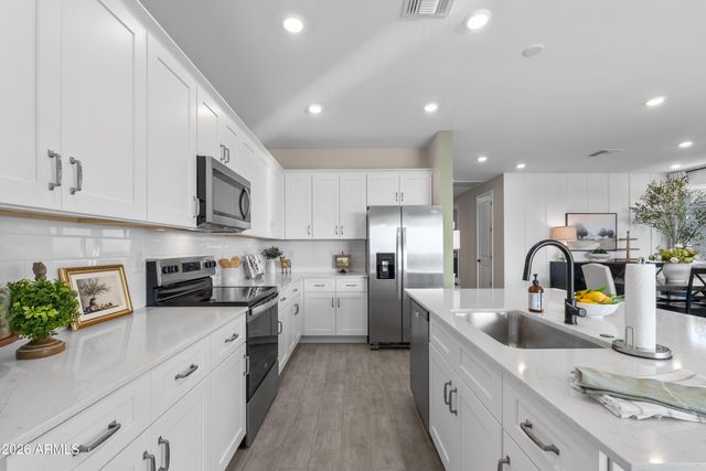 24057 W PUEBLO Avenue, Buckeye, AZ 85326