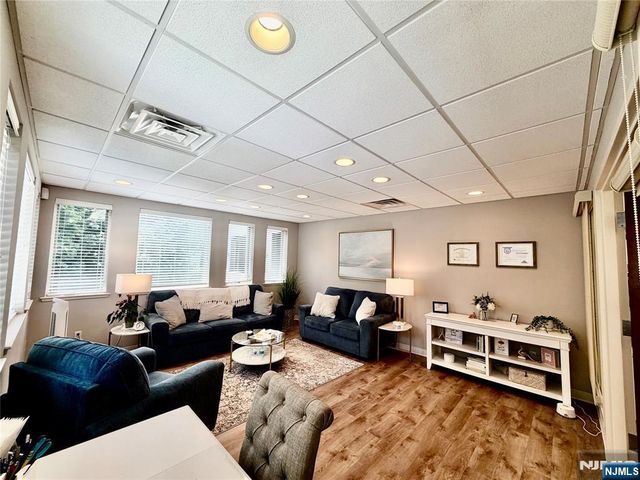 600 Godwin Avenue 6, Midland Park, NJ 07432