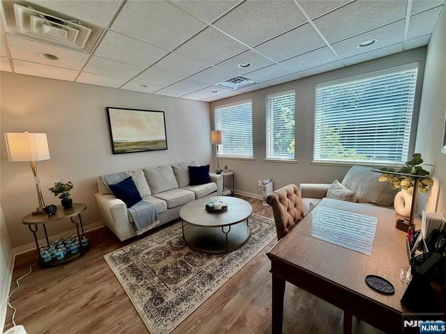 600 Godwin Avenue 6, Midland Park, NJ 07432