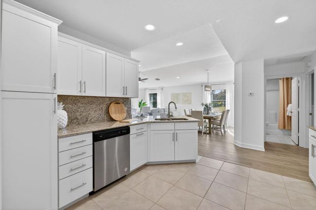 9 Kachina Lane, Port St. Lucie, Port St Lucie, FL 34952