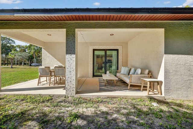 9 Kachina Lane, Port St. Lucie, Port St Lucie, FL 34952