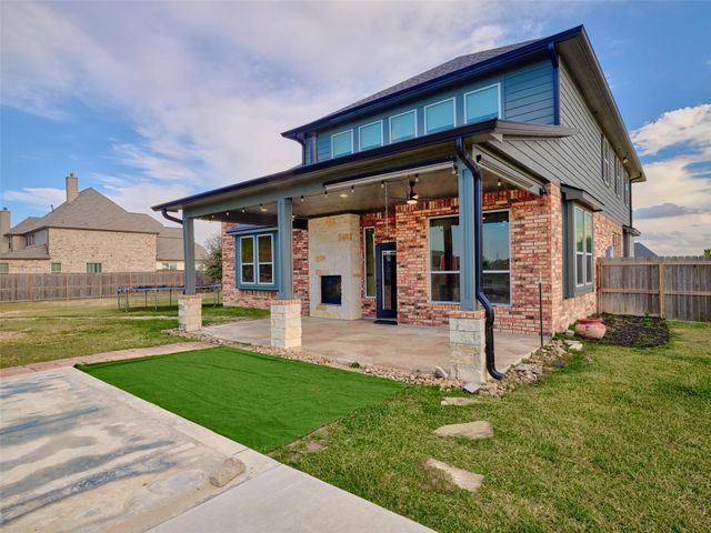 11718 Casadores Lane, Needville, TX 77461