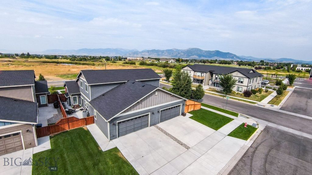 5025 Dragon Fly Street, Bozeman, MT 59718