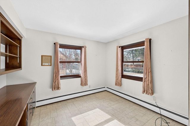 5645 S Lake DRIVE, Cudahy, WI 53110