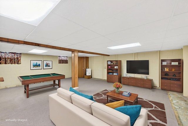 5645 S Lake DRIVE, Cudahy, WI 53110