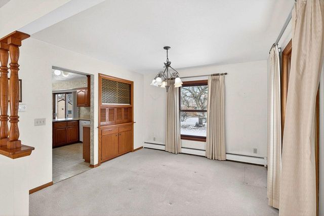 5645 S Lake DRIVE, Cudahy, WI 53110