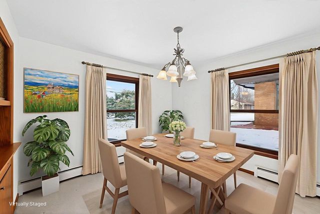 5645 S Lake DRIVE, Cudahy, WI 53110