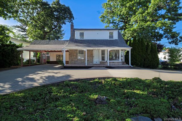 3499 Woodward Avenue, Wantagh, NY 11793