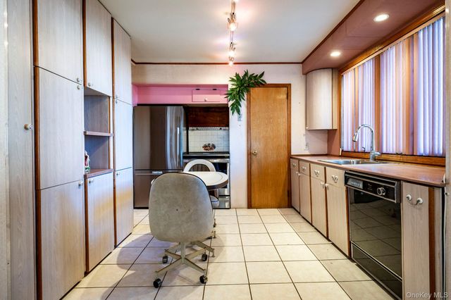 3499 Woodward Avenue, Wantagh, NY 11793