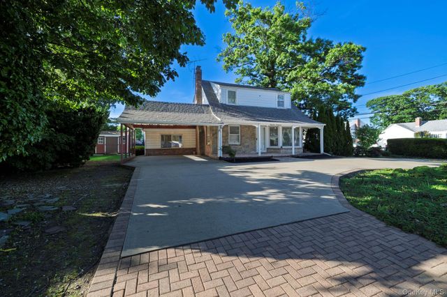 3499 Woodward Avenue, Wantagh, NY 11793