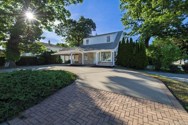 3499 Woodward Avenue, Wantagh, NY 11793