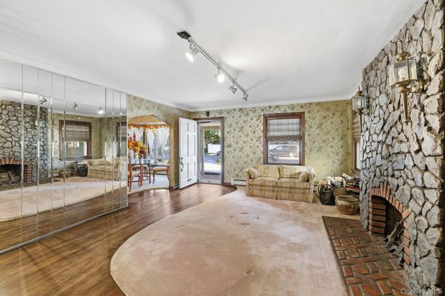 3499 Woodward Avenue, Wantagh, NY 11793